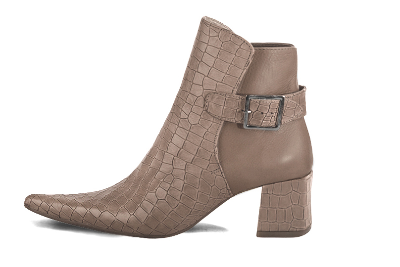 Bronze beige women's ankle boots with buckles at the back. Pointed toe. Medium block heels. Profile view - Florence KOOIJMAN